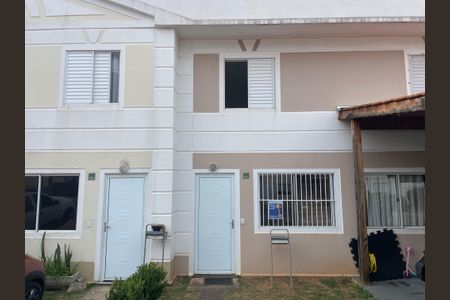 Casa de condomínio para alugar com 65m², 2 quartos e 1 vagaFachada