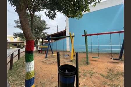 Casa de condomínio para alugar com 65m², 2 quartos e 1 vagaÁrea comum - Playground
