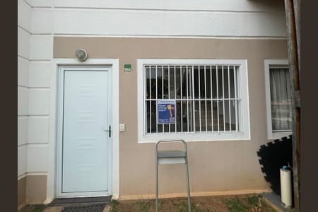 Casa de condomínio para alugar com 65m², 2 quartos e 1 vagaPlaca