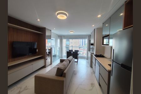 Sala de apartamento para alugar com 1 quarto, 40m² em Indianópolis, São Paulo
