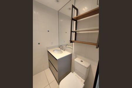 Banheiro de apartamento para alugar com 1 quarto, 40m² em Indianópolis, São Paulo