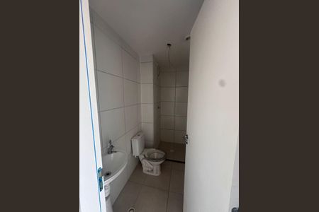 Banheiro de apartamento para alugar com 2 quartos, 50m² em Vila Pirituba, São Paulo