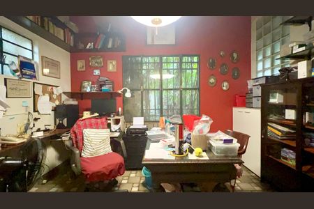 Casa para alugar com 575m², 6 quartos e 7 vagasEscritório