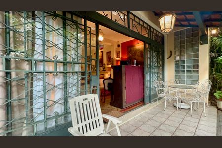 Casa para alugar com 575m², 6 quartos e 7 vagasQuintal