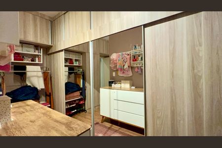 Casa para alugar com 575m², 6 quartos e 7 vagasCloset da suíte