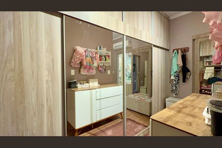 Casa para alugar com 575m², 6 quartos e 7 vagasCloset da suíte
