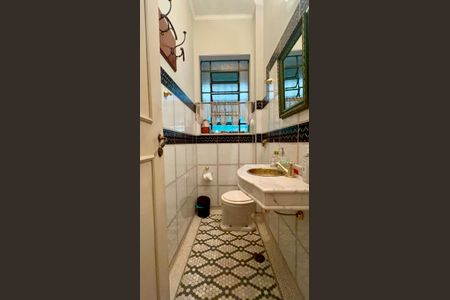 Casa para alugar com 575m², 6 quartos e 7 vagasLavabo