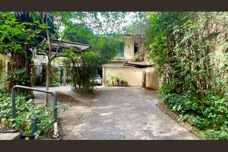 Casa para alugar com 575m², 6 quartos e 7 vagasGaragem