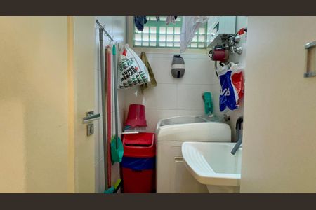 Casa para alugar com 575m², 6 quartos e 7 vagasLavanderia da Edícula 