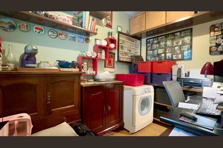 Casa para alugar com 575m², 6 quartos e 7 vagasEscritório da Edícula 