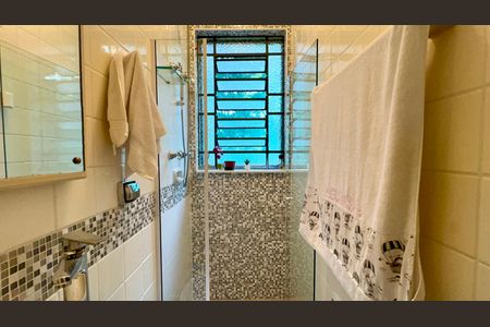 Casa para alugar com 575m², 6 quartos e 7 vagasBanheiro da Edícula 