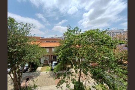 Casa de condomínio à venda com 215m², 4 quartos e 5 vagasFoto 32