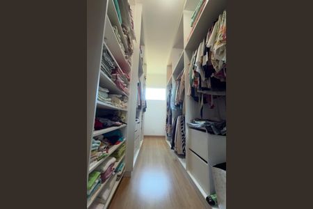 Casa à venda com 3 quartos, 200m² em Curicica, Rio de Janeiro