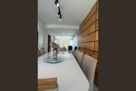 Casa à venda com 3 quartos, 200m² em Curicica, Rio de Janeiro