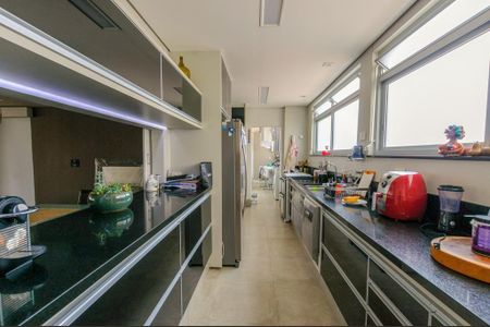 Apartamento à venda com 172m², 3 quartos e 2 vagas