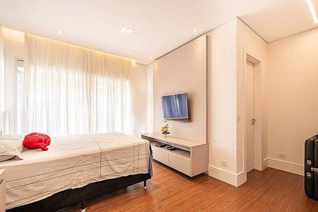 Casa à venda com 550m², 4 quartos e 6 vagas