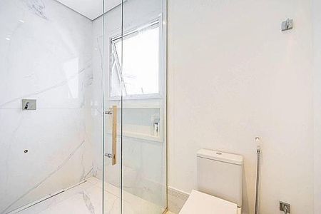 Casa à venda com 550m², 4 quartos e 6 vagas