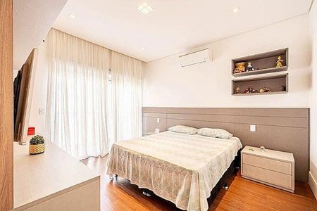 Casa à venda com 550m², 4 quartos e 6 vagas