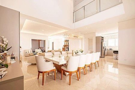 Casa à venda com 4 quartos, 550m² em Colinas da Anhanguera, Santana de Parnaíba