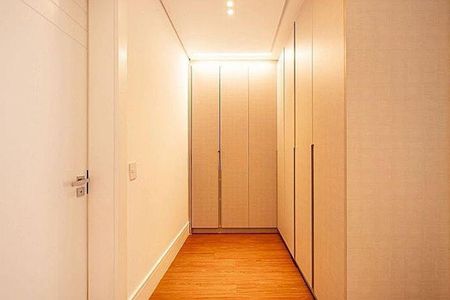 Casa à venda com 550m², 4 quartos e 6 vagas