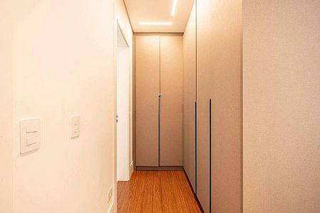 Casa à venda com 550m², 4 quartos e 6 vagas
