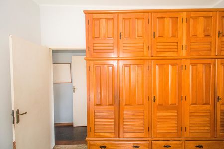 Casa à venda com 360m², 3 quartos e 2 vagas Casa à venda com 360m², 3 quartos e 2 vagasQuarto 3