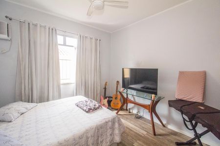 Casa à venda com 360m², 3 quartos e 2 vagas Casa à venda com 360m², 3 quartos e 2 vagasQuarto 1