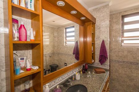 Casa à venda com 360m², 3 quartos e 2 vagas Casa à venda com 360m², 3 quartos e 2 vagasBanheiro 1