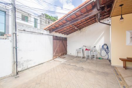 Casa à venda com 360m², 3 quartos e 2 vagas Casa à venda com 360m², 3 quartos e 2 vagasÁrea externa