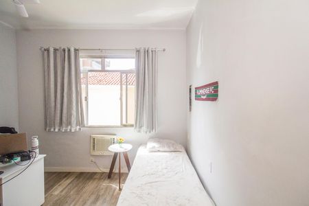 Casa à venda com 360m², 3 quartos e 2 vagas Casa à venda com 360m², 3 quartos e 2 vagasQuarto 3