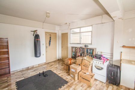 Casa à venda com 360m², 3 quartos e 2 vagas Casa à venda com 360m², 3 quartos e 2 vagasEscritório