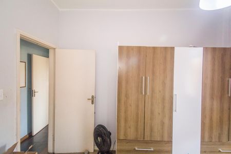 Casa à venda com 360m², 3 quartos e 2 vagas Casa à venda com 360m², 3 quartos e 2 vagasQuarto 2