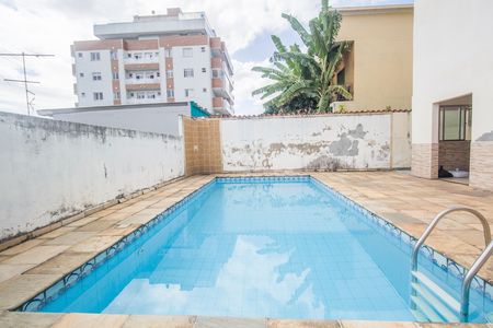 Casa à venda com 360m², 3 quartos e 2 vagas Casa à venda com 360m², 3 quartos e 2 vagasÁrea externa
