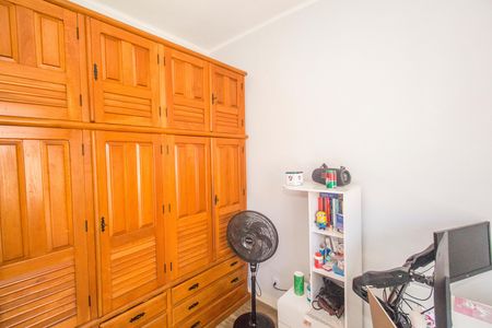 Casa à venda com 360m², 3 quartos e 2 vagas Casa à venda com 360m², 3 quartos e 2 vagasQuarto 3