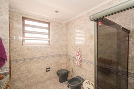 Casa à venda com 360m², 3 quartos e 2 vagas Casa à venda com 360m², 3 quartos e 2 vagasBanheiro 1