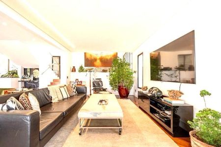 Casa à venda com 4 quartos, 649m² em Alphaville, Santana de Parnaíba
