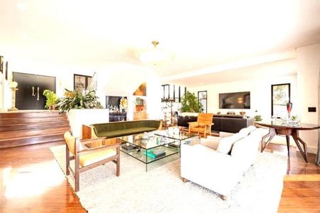 Casa à venda com 4 quartos, 649m² em Alphaville, Santana de Parnaíba