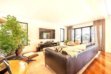 Casa à venda com 4 quartos, 649m² em Alphaville, Santana de Parnaíba