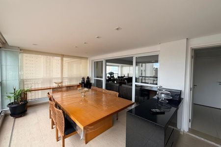 Apartamento à venda com 260m², 3 quartos e 5 vagas