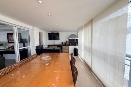 Apartamento à venda com 260m², 3 quartos e 5 vagas
