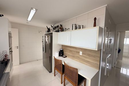 Apartamento à venda com 260m², 3 quartos e 5 vagas