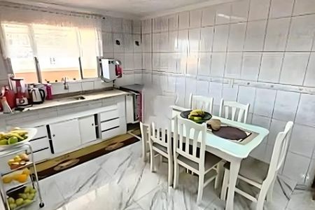 Casa à venda com 3 quartos, 200m² em Chácara Inglesa, São Paulo
