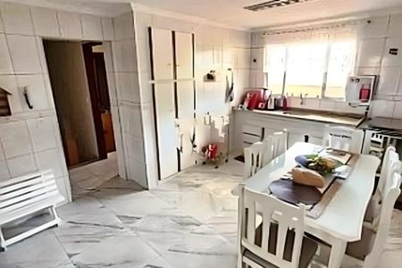 Casa à venda com 3 quartos, 200m² em Chácara Inglesa, São Paulo