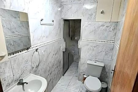 Casa à venda com 3 quartos, 200m² em Chácara Inglesa, São Paulo