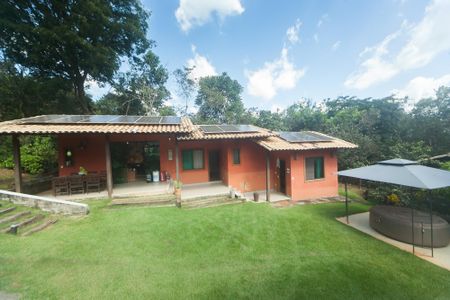 Quintal de casa de condomínio à venda com 4 quartos, 350m² em Casa Branca, Brumadinho