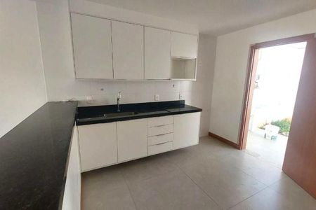 Casa à venda com 189m², 4 quartos e 1 vaga