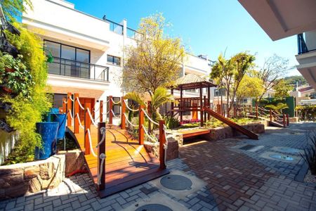 Casa à venda com 189m², 4 quartos e 1 vaga
