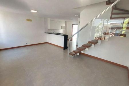 Casa à venda com 4 quartos, 189m² em Itaipu, Niterói