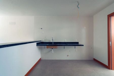 Casa à venda com 189m², 4 quartos e 1 vaga