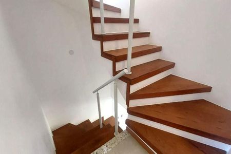 Casa à venda com 189m², 4 quartos e 1 vaga